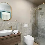 Stylish Tenera With Private Pool, 3 Bedrooms *