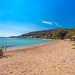 Villa Stylish Tenera With Private Pool, 3 Bedrooms Tugare