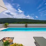 Stylish Tenera With Private Pool, 3 Bedrooms Villa *