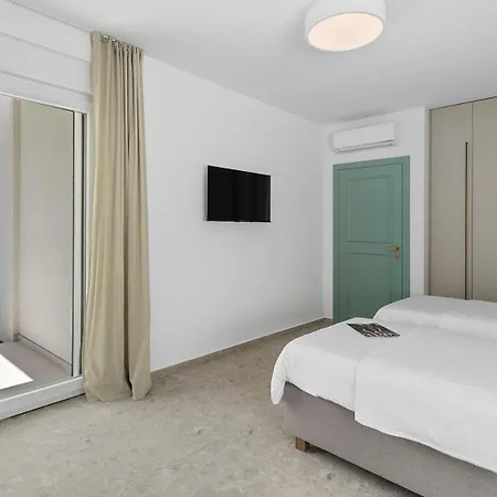 New Stylish Tenera With Private Pool, 3 Bedrooms فيلة