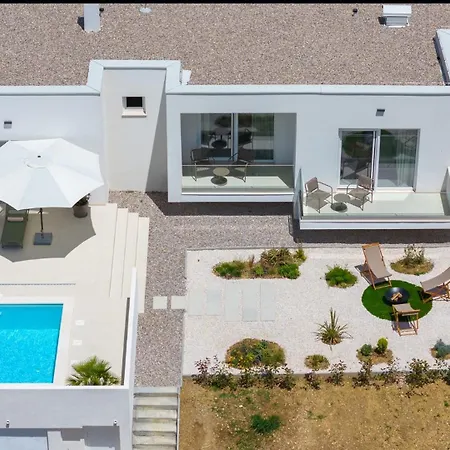 Villa Stylish Tenera With Private Pool, 3 Bedrooms *